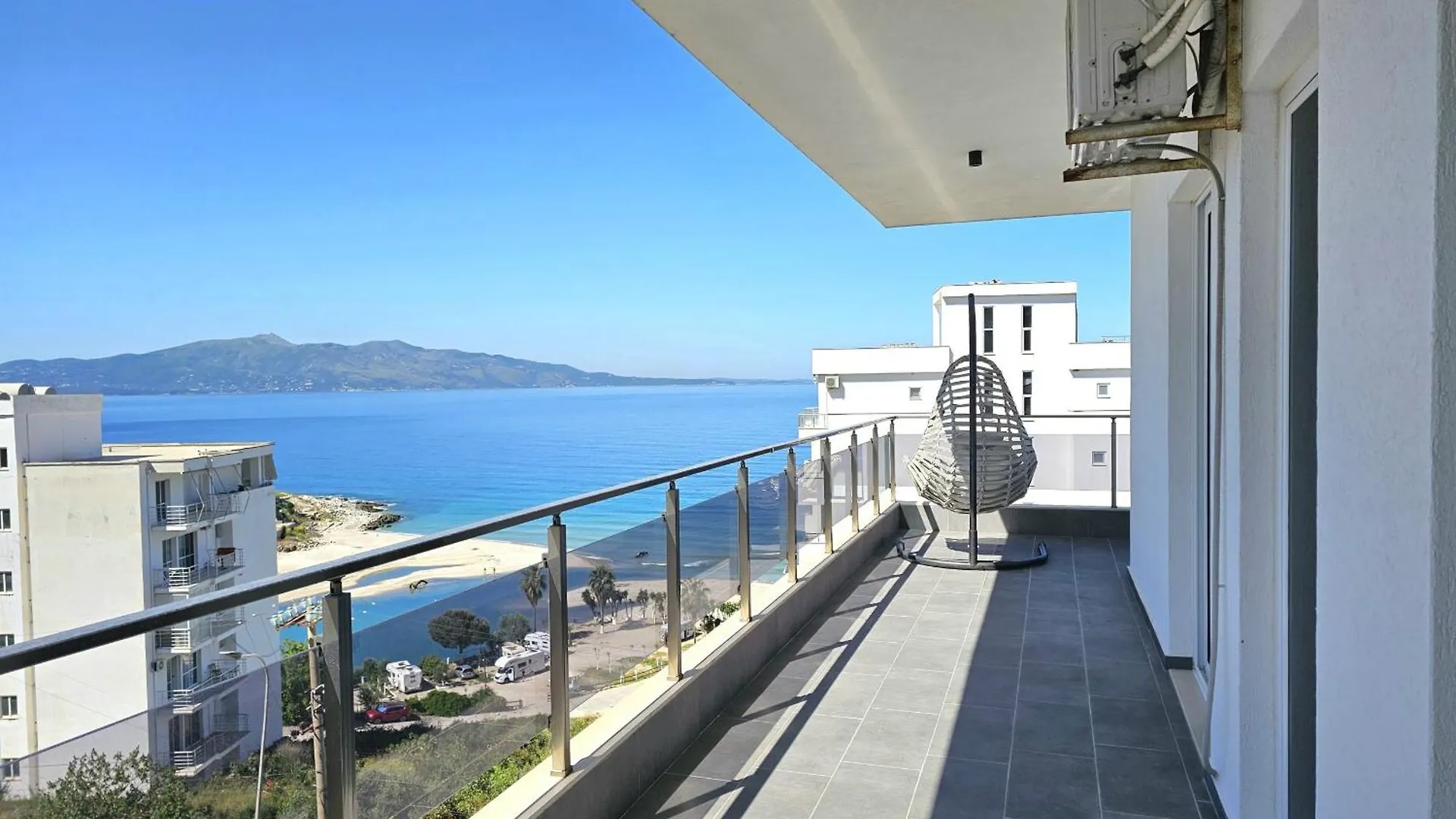 Christine Sunny Corner Lägenhet Sarandë