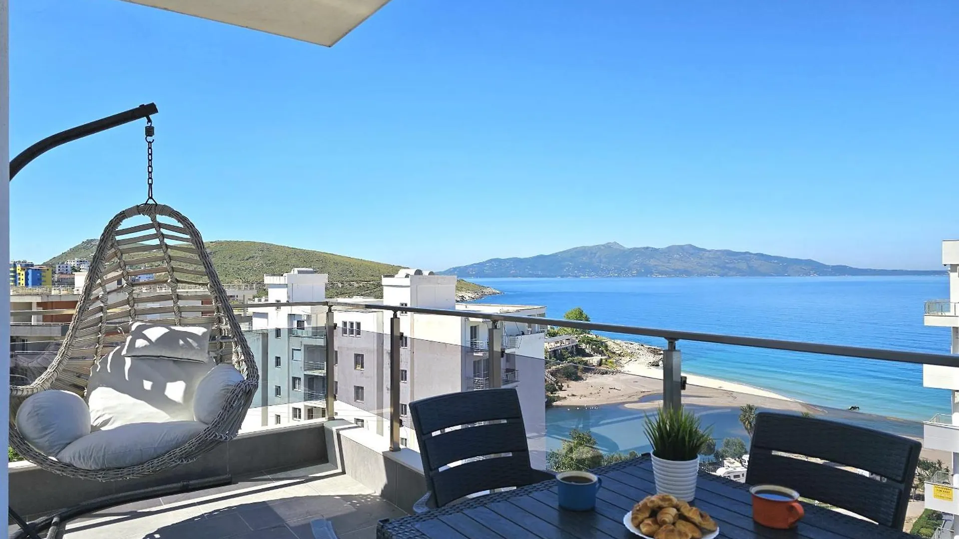 Christine Sunny Corner Apartment Sarande Albania