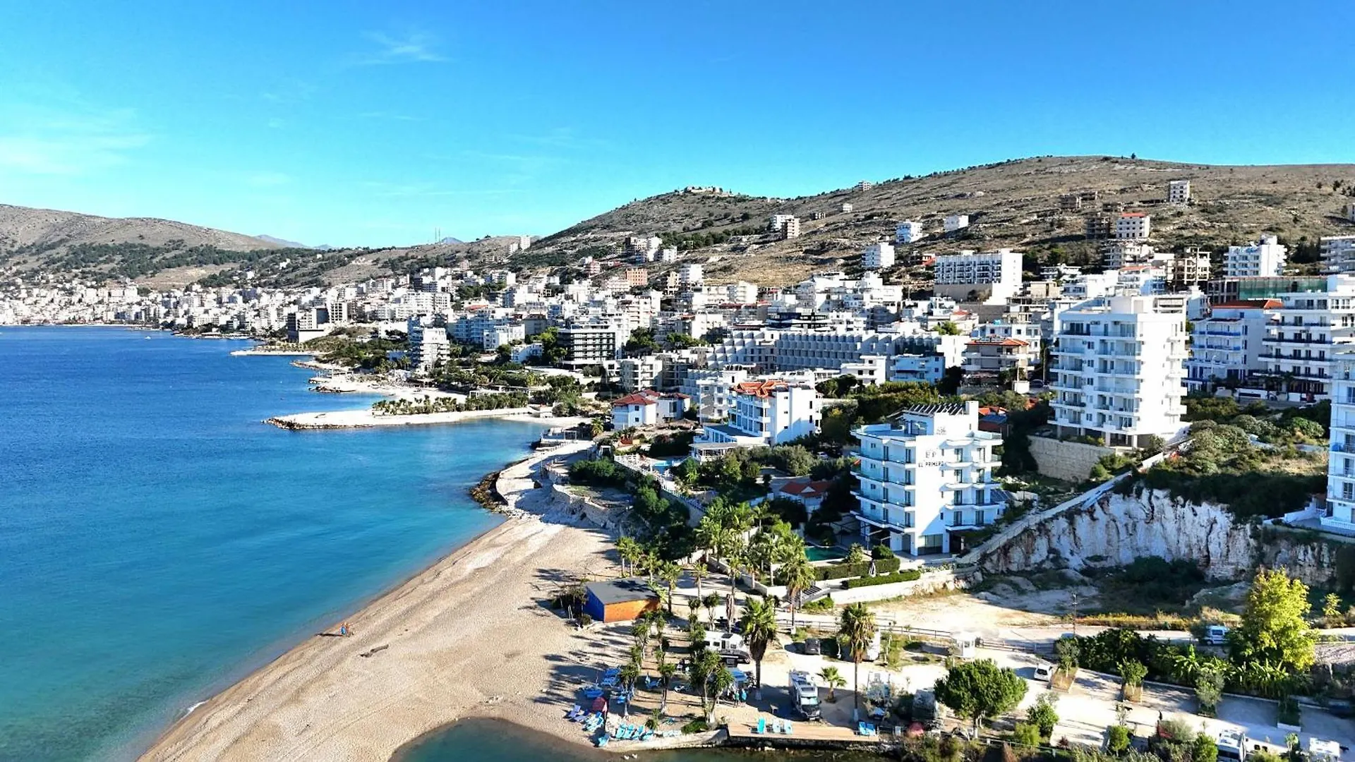 Christine Sunny Corner Apartment Sarande